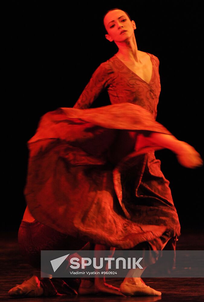 Svetlana Lunkina and Leonid Sarafanov