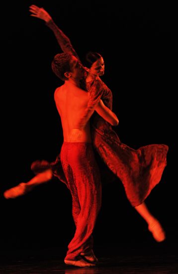 Svetlana Lunkina and Leonid Sarafanov