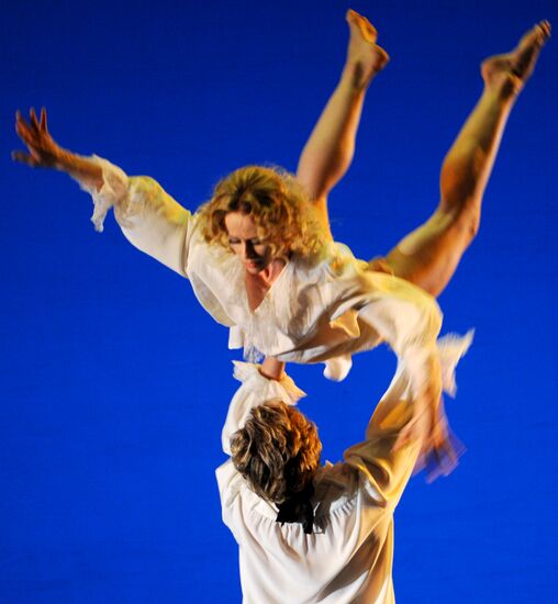 Nadezhda Saydakova and Vladimir Malakhov