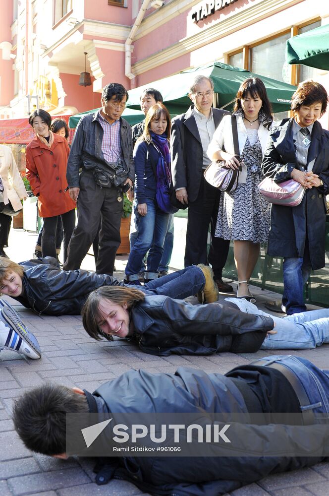 Planking day in Moscow
