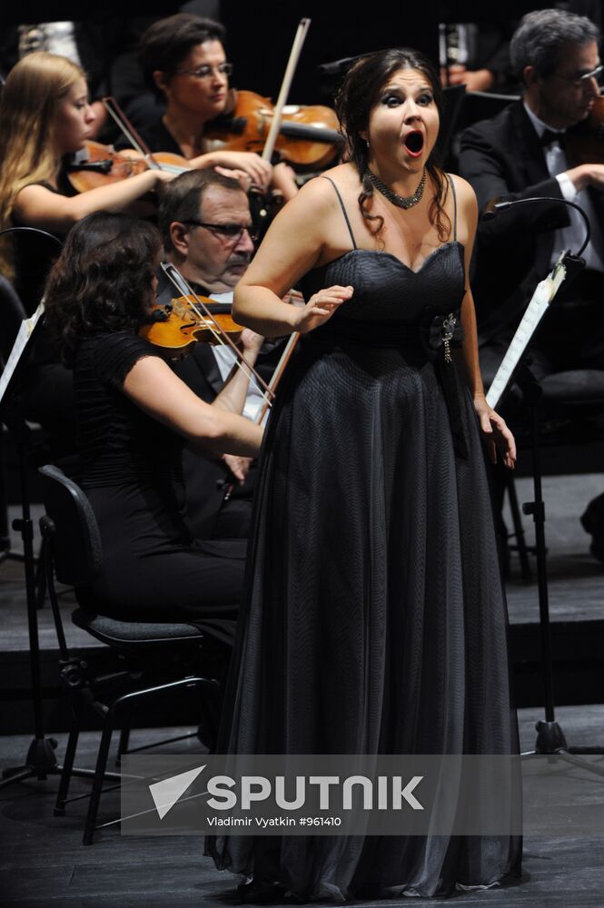 "Competizione dell’Opera" international Italian singing contest