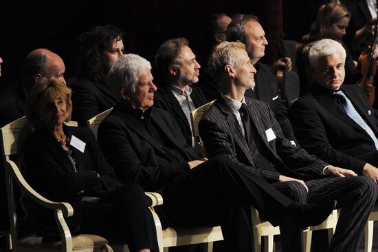 "Competizione dell’Opera" international Italian singing contest