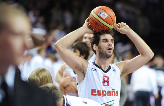 European Basketball Championships. Finals