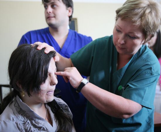 Plastic surgeons arrive in Chechnya on humanitarian mission