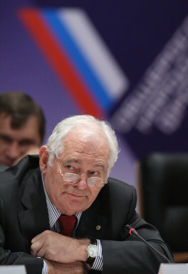 Leonid Roshal