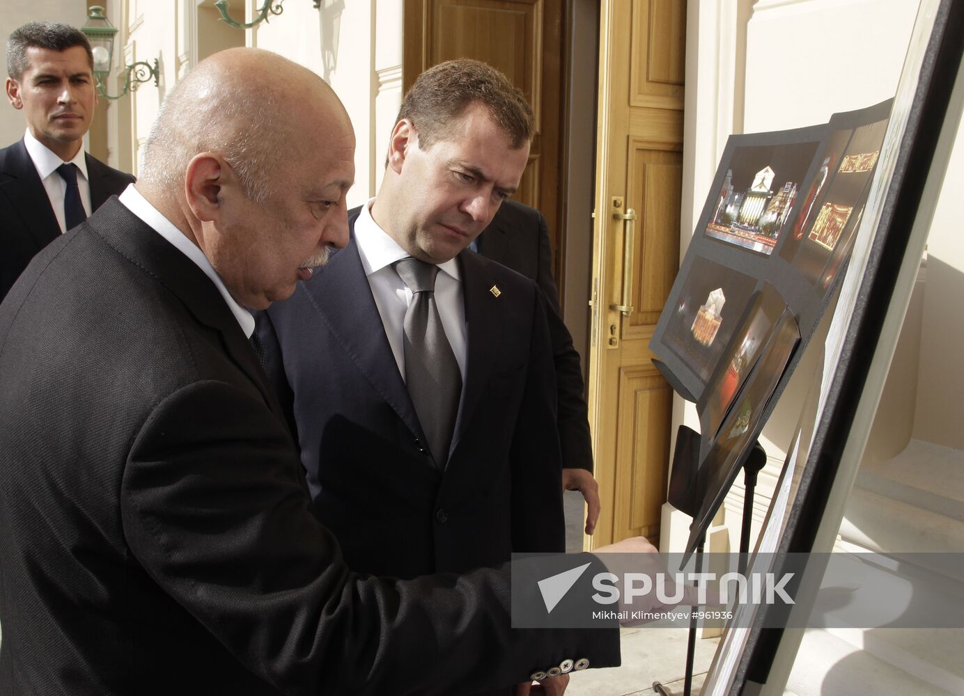 Dmitry Medvedev visits Bolshoi Theater after reconstruction