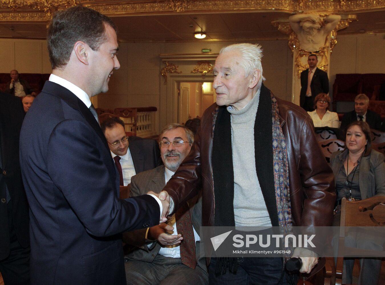 Dmitry Medvedev visits Bolshoi Theater after reconstruction