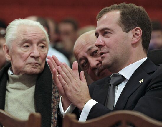 Dmitri Medvedev visits Bolshoi Theater