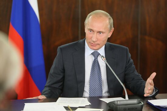 Vladimir Putin at meeting of Popular Front Coordinating Council
