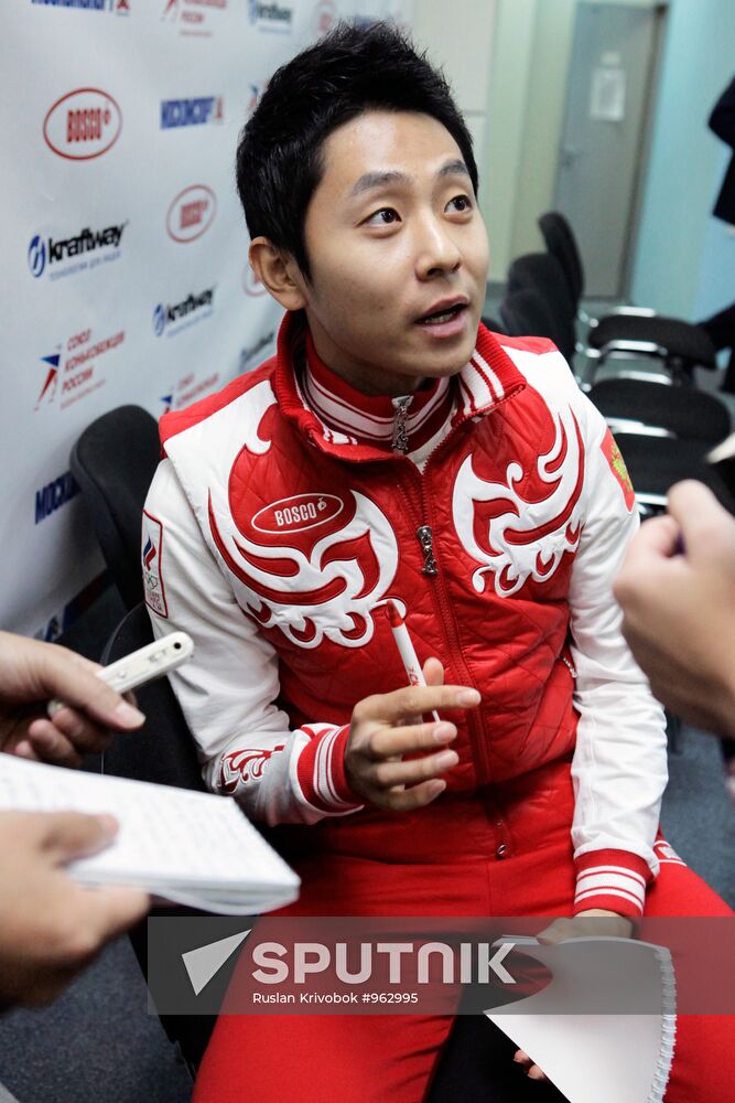 Press conference about beginning of new season for short-track