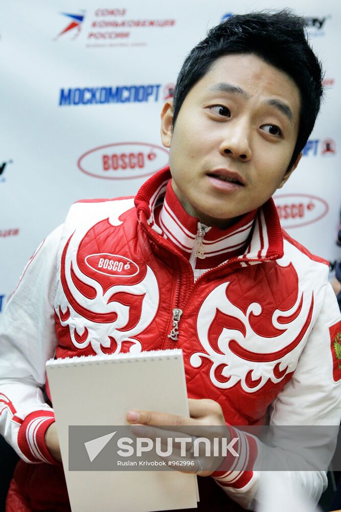 Press conference about beginning of new season for short-track