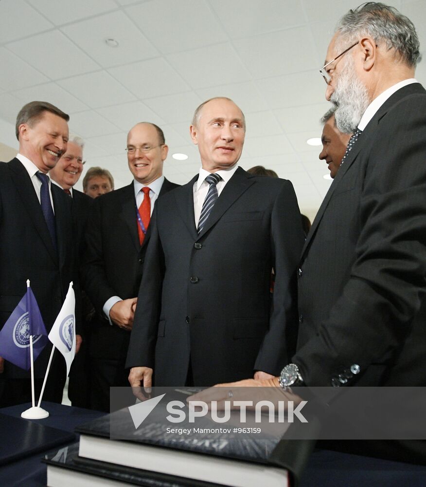 Vladimir Putin visits North Western Federal District
