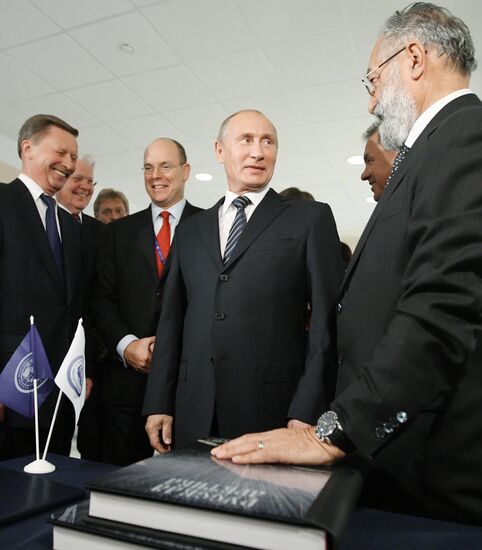Vladimir Putin visits North Western Federal District