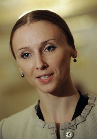 Gathering of the troupe at the Bolshoi State Academic Theatre