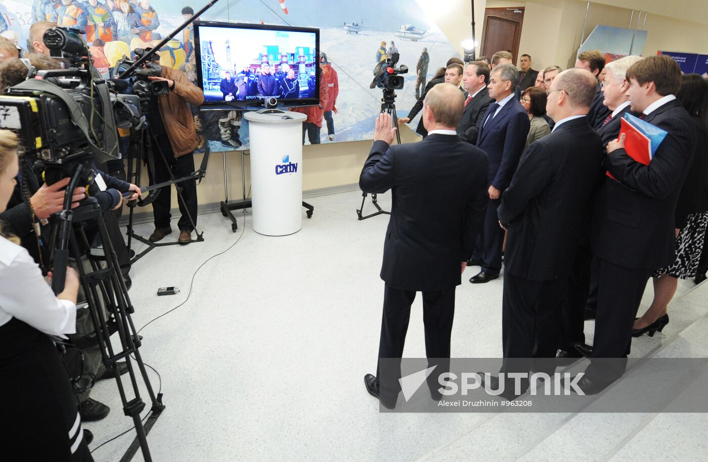 Vladimir Putin visits North Western Federal District