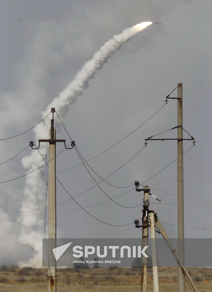 Military exercise "Center-2011" on the Ashuluk range