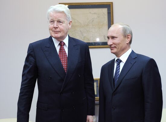 Vladimir Putin visits North Western Federal District