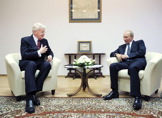 Vladimir Putin visits North Western Federal District