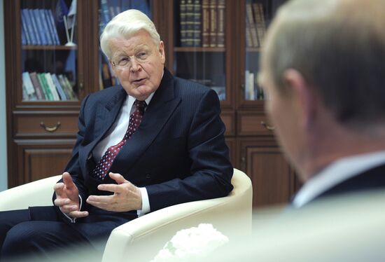 Vladimir Putin visits North Western Federal District