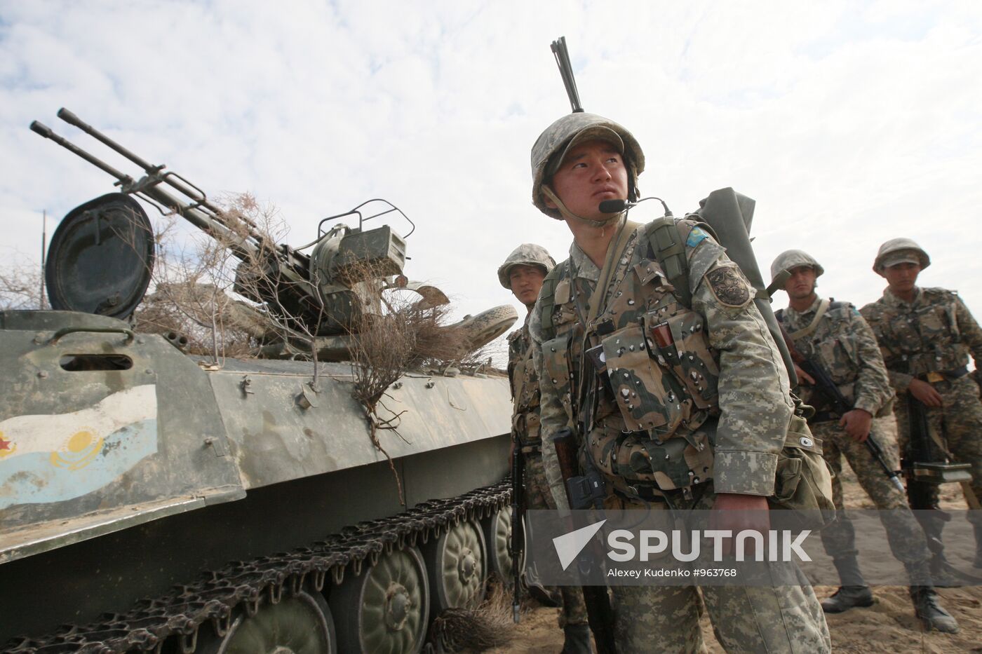 Large-scale Center-2011 strategic exercises in Kazakhstan