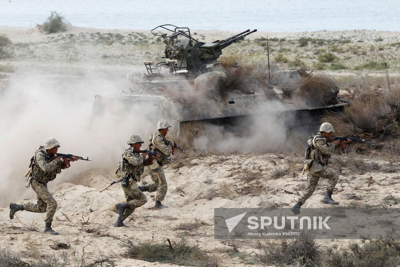Large-scale Center-2011 strategic exercises in Kazakhstan