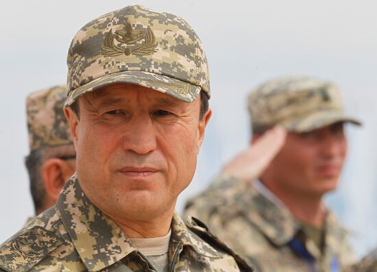Large-scale Center-2011 strategic exercises in Kazakhstan
