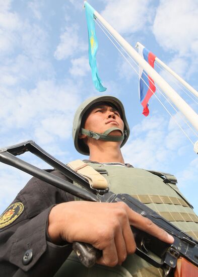 Large-scale Center-2011 strategic exercises in Kazakhstan