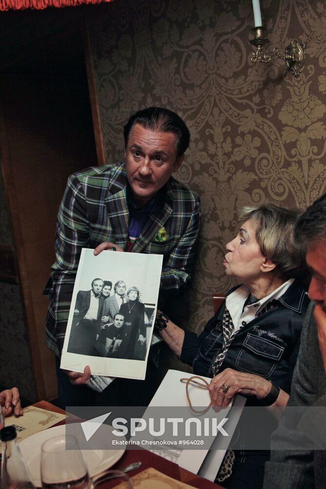 Oleg Menshikov's gastronomic theater "Chemodan"