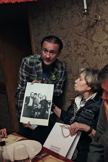 Oleg Menshikov's gastronomic theater "Chemodan"