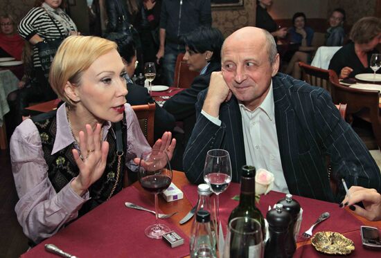 Oleg Menshikov's gastronomic theater "Chemodan"