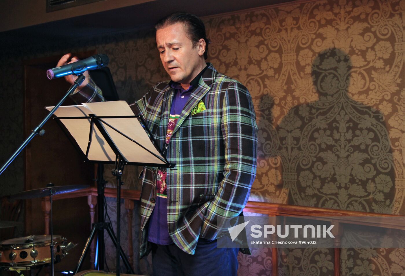 Oleg Menshikov's gastronomic theater "Chemodan"