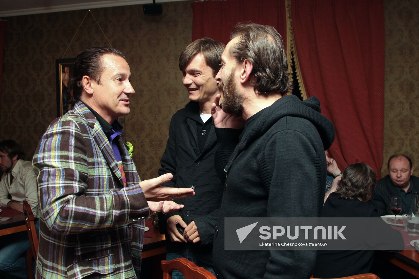 Oleg Menshikov's gastronomic theater "Chemodan"