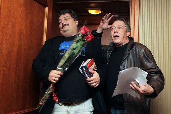 Oleg Menshikov's gastronomic theater "Chemodan"
