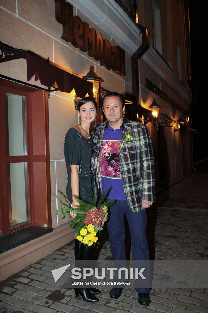 Oleg Menshikov's gastronomic theater "Chemodan"