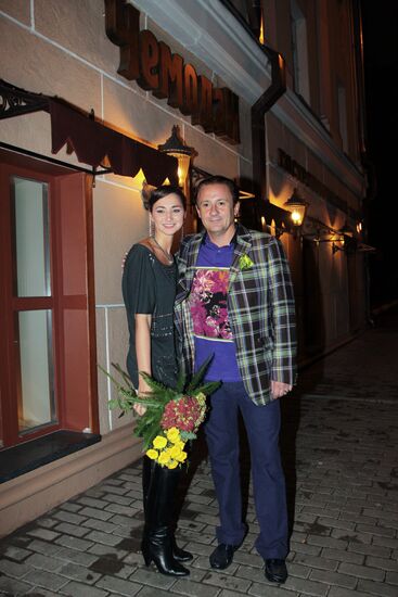 Oleg Menshikov's gastronomic theater "Chemodan"