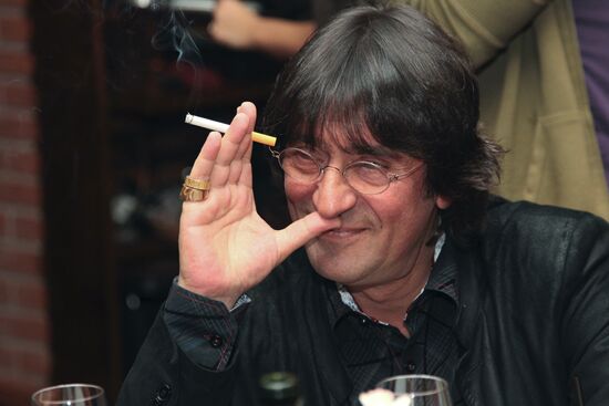 Oleg Menshikov's gastronomic theater "Chemodan"
