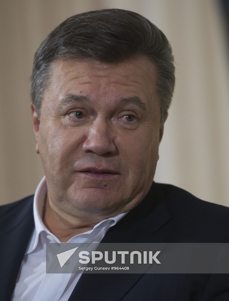 Ukrainian President Viktor Yanukovich visits Russia