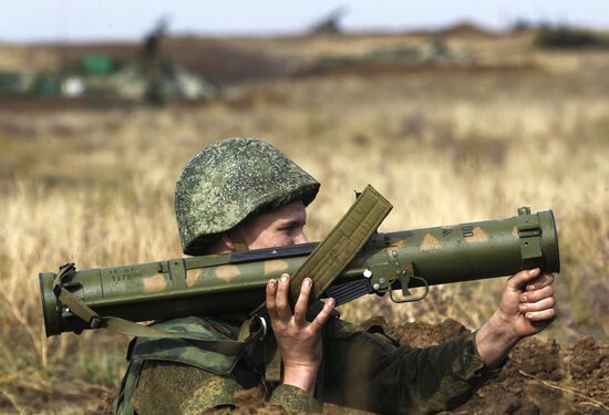 Center 2011 military exercise in Astrakhan Region