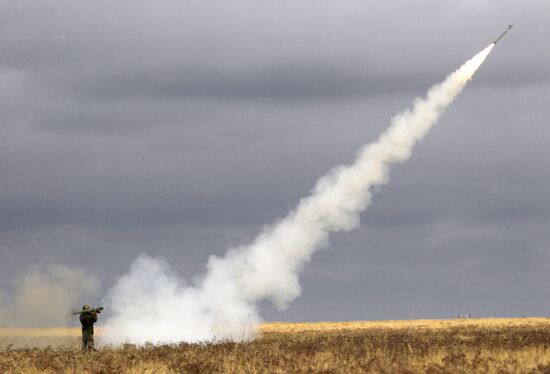 Center 2011 military exercise in Astrakhan Region
