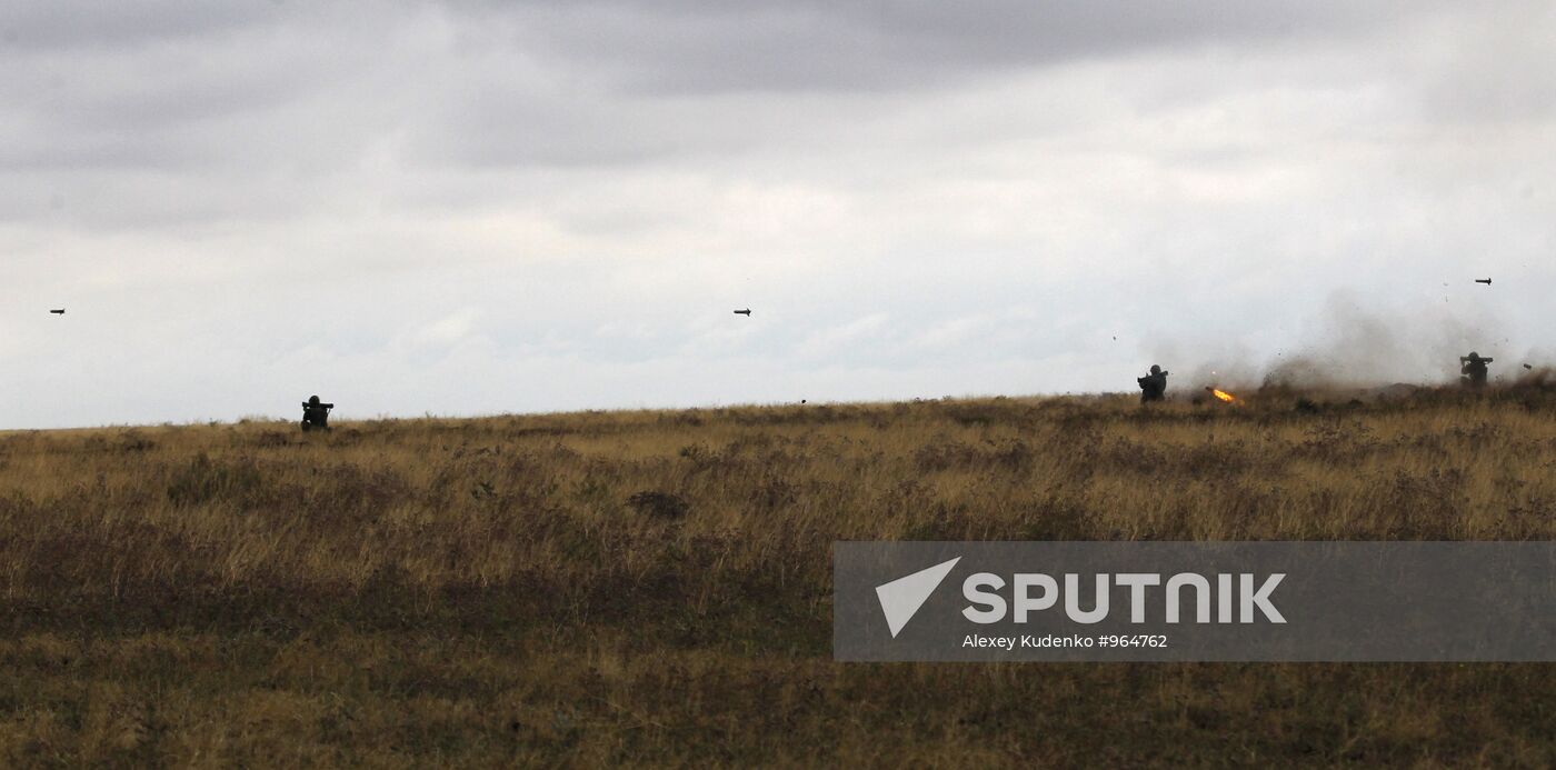 Center 2011 military exercise in Astrakhan Region