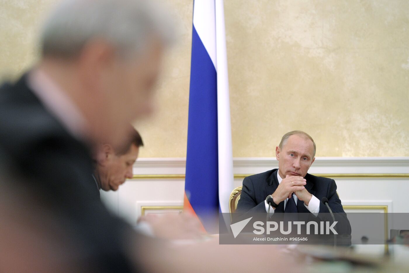 Vladimir Putin chairs Government Presidium meeting