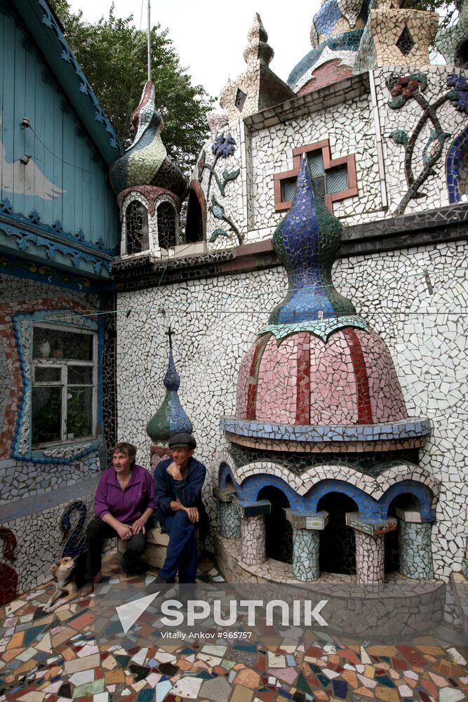 Palace built from consturction waste in Primorye Territory