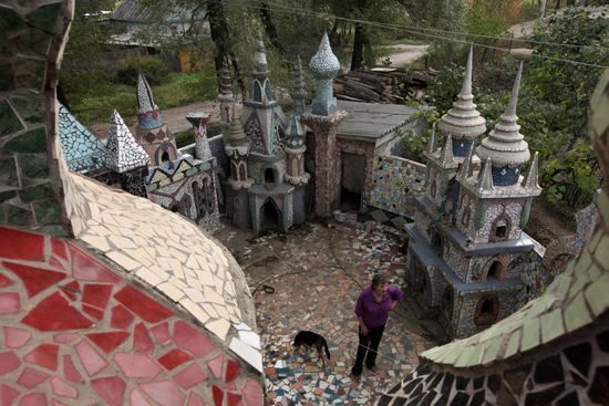 Palace built from consturction waste in Primorye Territory
