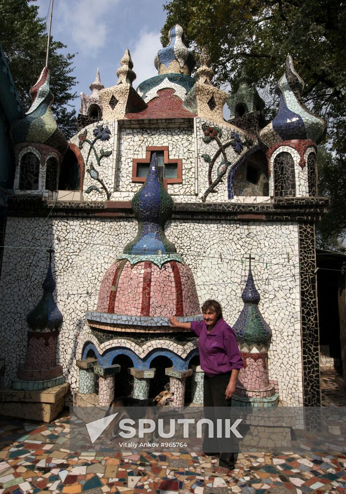 Palace built from consturction waste in Primorye Territory