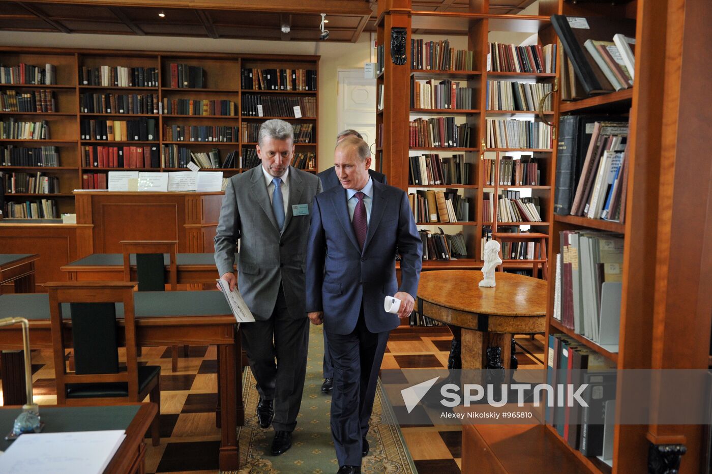 Prime Minister Vladimir Putin meets with writers