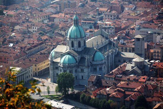 Cities of the world: Como