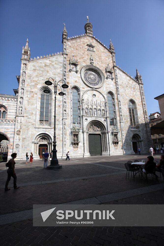 Cities of the world. Como