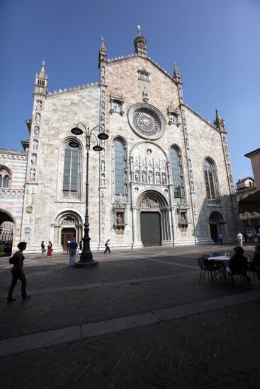 Cities of the world. Como