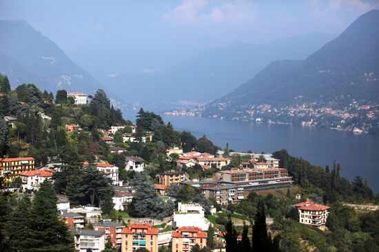 Cities of the world. Como