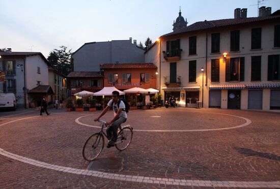 Cities of the world. Italy